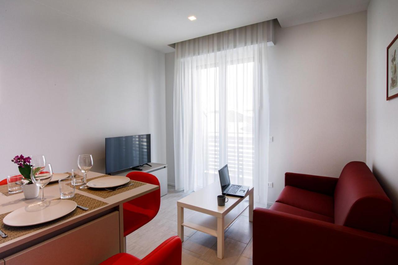 Casa Plauto Lägenhet Bellaria-Igea Marina Exteriör bild