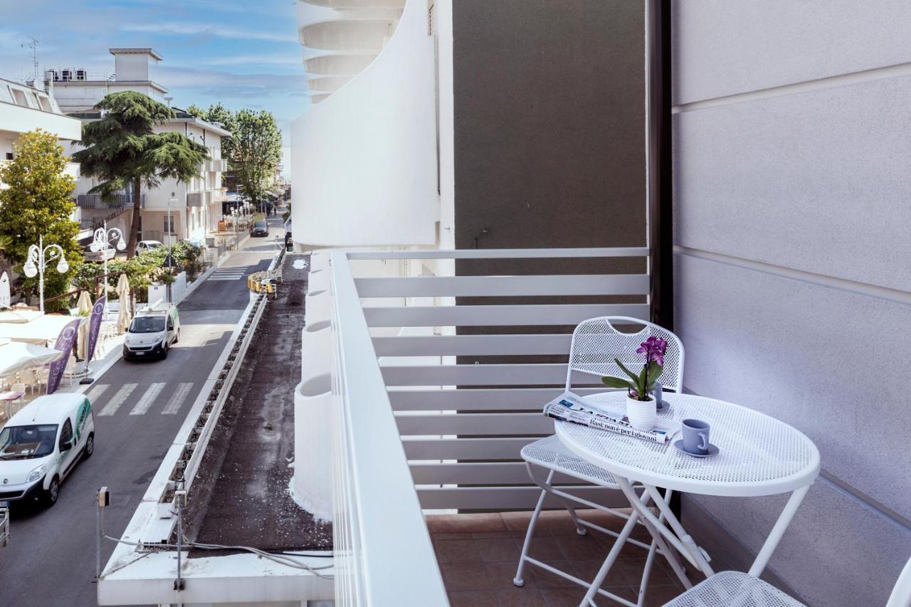 Casa Plauto Lägenhet Bellaria-Igea Marina Exteriör bild