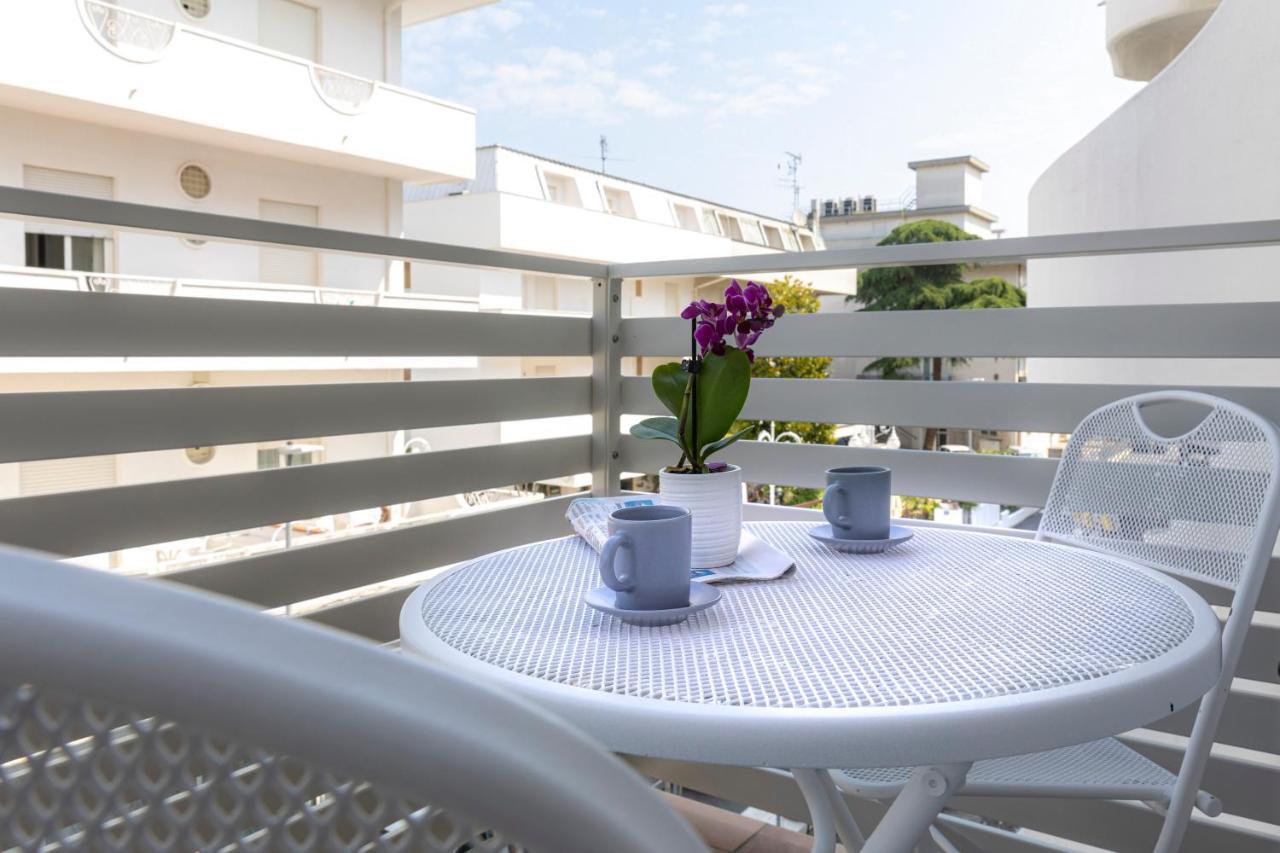Casa Plauto Lägenhet Bellaria-Igea Marina Exteriör bild